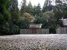神麻続機殿神社