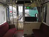 車内先頭部付近(新杉田駅にて)