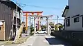 本殿側から見た２つの鳥居。（2019年4月）