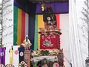 神田祭、鉾台型山車（2009年5月9日撮影）。かつて山王祭に出されていた「加茂能人形」の山車。関東大震災で焼失したのを昭和30年（1955年）代に復元製作された。