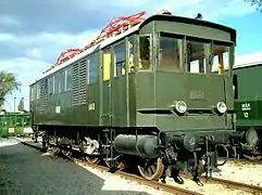 ガンツ製カンドーシステムを搭載した1934年から製造された歴史的な電気機関車V40クラス、ブダペスト鉄道歴史公園 (Bahnhistorischer Park Budapest) にて