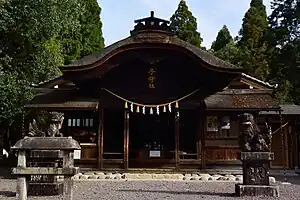 子守神社拝殿