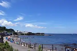 夏季は海水浴客で賑わう