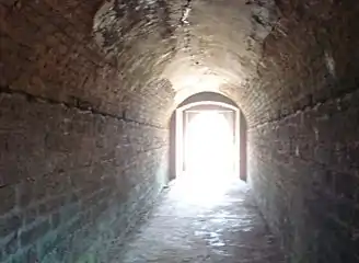砦への古い入り口