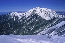 爺ヶ岳南峰から望む鹿島槍ヶ岳