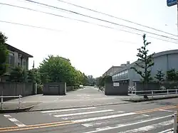 正門