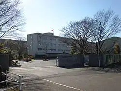 春日井西高等学校正門