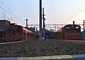 72系(左)と101系