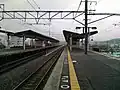 ホーム(2008年1月、画像の奥がおごと温泉方面)