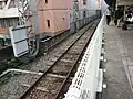 旧1番線（白い柵が設置されている）