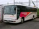 中型貸切車　社836号車（許可を得て撮影）