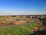 右岸上流側。手前の道は冠水橋に続いていた取り付け道路。