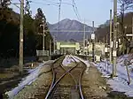 駅西の踏切から渋川・高崎方面を望む(2007年1月)