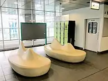 各駅に必ず設置されている休憩エリア (2020年5月)