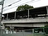 萱島神社（2012年5月、クスノキの根元にある）
