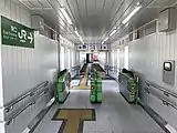 東口改札（2020年9月）