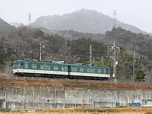 石山坂本線で運用される600形(滋賀里駅 - 穴太駅)