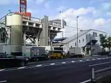 東口仮設駅舎（2005年11月）