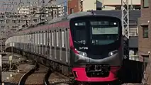 朝の急行運用につく5000系（2021年1月 八幡山駅）