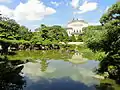 大阪市立美術館を望む
