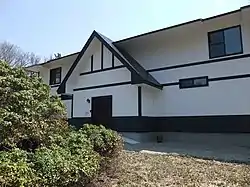 跡地に建つ毛馬内柏崎館