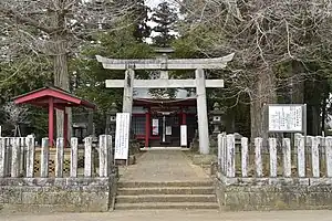 化蘇沼稲荷神社の正面の鳥居