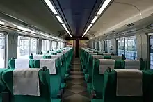 キハ260-1102の普通客室(登場時)(2009年4月8日)