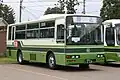 頸城自動車の旧貸切塗装を纏った乗合車両