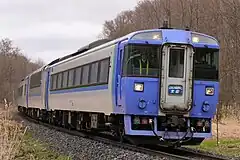特急「大雪」で運用されるキハ183 1555(2021年5月 / 呼人駅 - 女満別駅間)