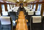 「ゆふ」塗色車キハ186-5 車内