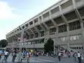 長居球技場の外観（正面。2010年8月）