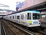アートライナー 7121F(生駒駅)