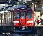 松阪駅での魚介類を入れた箱の積み込み風景。（2007年8月8日）