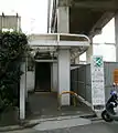 中央口（2007年10月、京阪線丹波橋駅4番出口の真向かい）