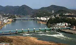 伊木山のキューピーの鼻から望む木曽川と犬山城