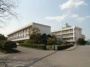 杵築高校校舎