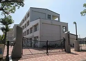 西神中学校