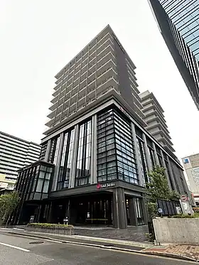 サンテレビジョンの本社・演奏所(神戸駅前JUSTスクエア:サンテレビジョンは1階から4階までの部分に入居している)