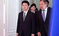 日本の玄葉光一郎外相と(2012年7月28日)