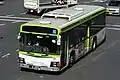 屋根の塗装が白色へ変更された車両 (5243)