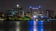 コルカタの夜景とフーグリー川。