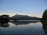 大沼(ポロトー)と北海道駒ヶ岳