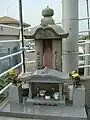 成合橋のたもとにある道しるべ(高松市成合町)