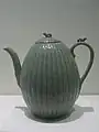 青磁竹節水注