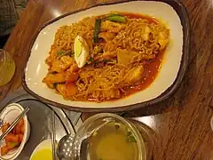 ラポッキ（インスタントラーメン入り）