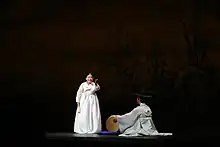 アン・スクソンによる興夫歌の演奏のようす。（2006年ソウル･コエックス）
