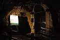 洞内の古酒蔵