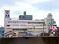 寿屋行橋店。総合スーパーとディスカウント店「キッド」の複合業態。