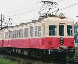 当路線のモハ100形は高松琴平電気鉄道に譲渡され、750形として使用された。(農学部前駅付近 1999年11月)