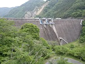 河本ダム
